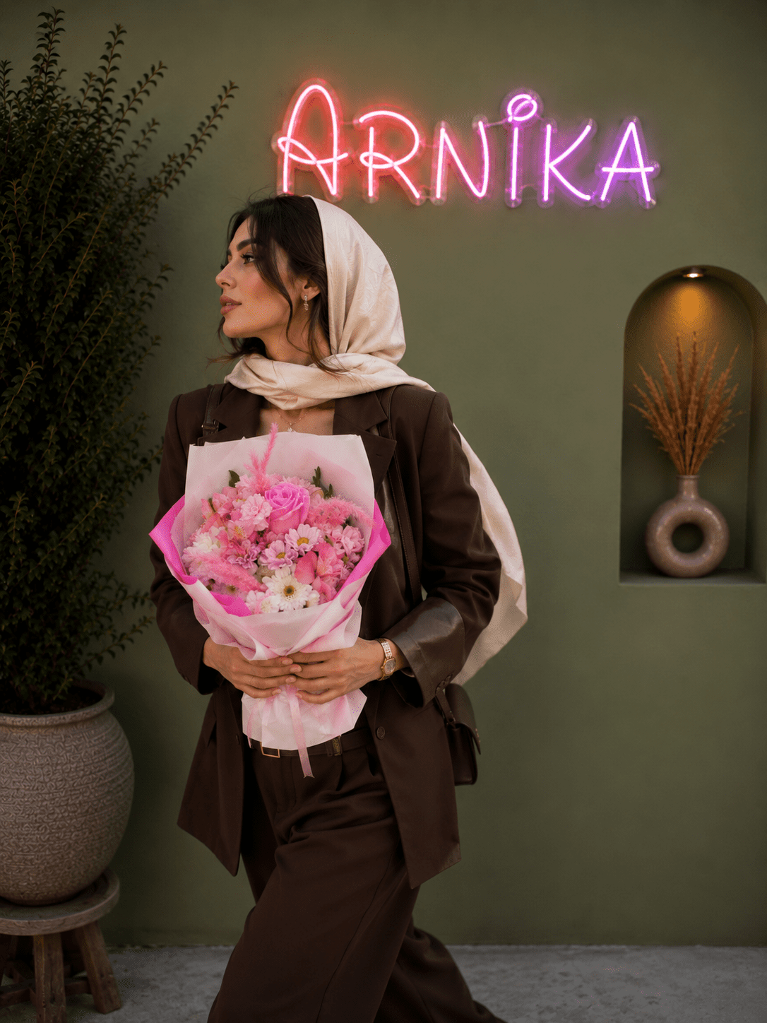 file_00000000a2e471f4921c777f3b0281fb باغ عشق - تصویر 1
